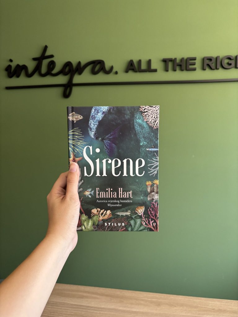 Knjiga Sirene, Emilia Hart